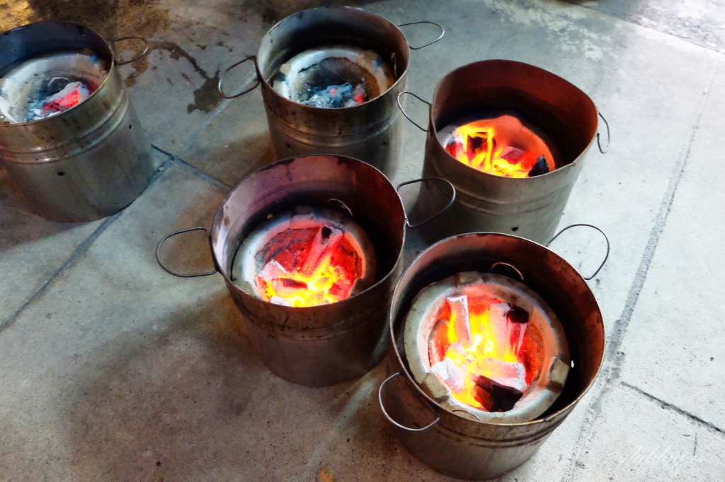 冠鴻羊雞城｜堅持使用炭火的好味道，還有古早味的魷魚螺肉蒜 @飛天璇的口袋