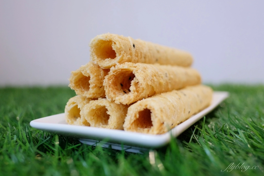 嘉義西區｜福義軒總店：嘉義熱銷的傳奇名店，蛋捲要外面攤子才買得到 @飛天璇的口袋