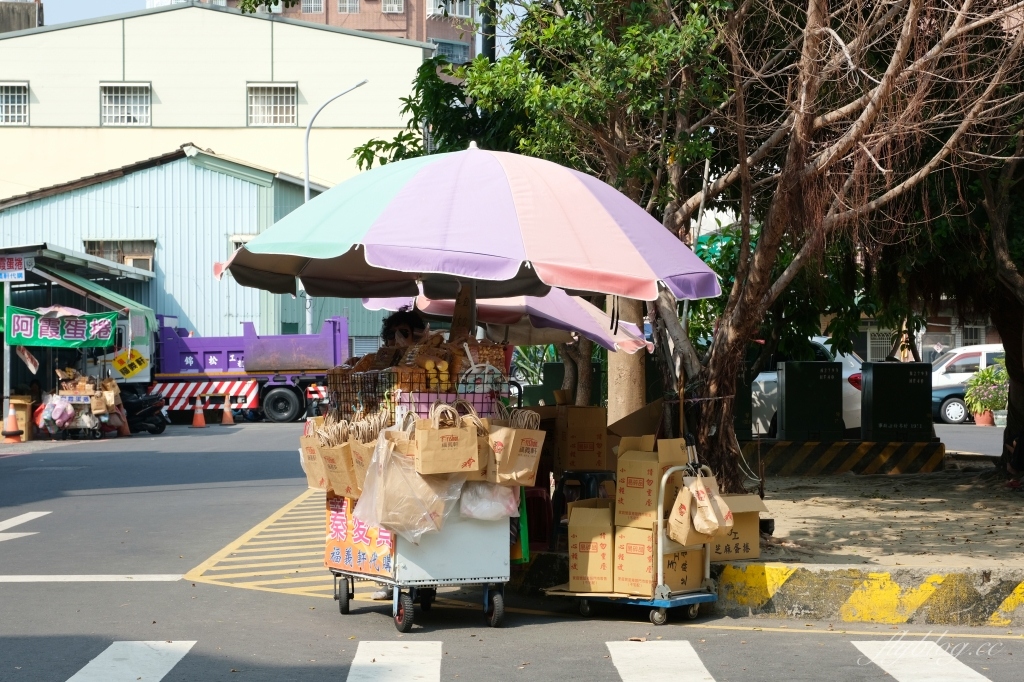嘉義西區｜福義軒總店：嘉義熱銷的傳奇名店，蛋捲要外面攤子才買得到 @飛天璇的口袋