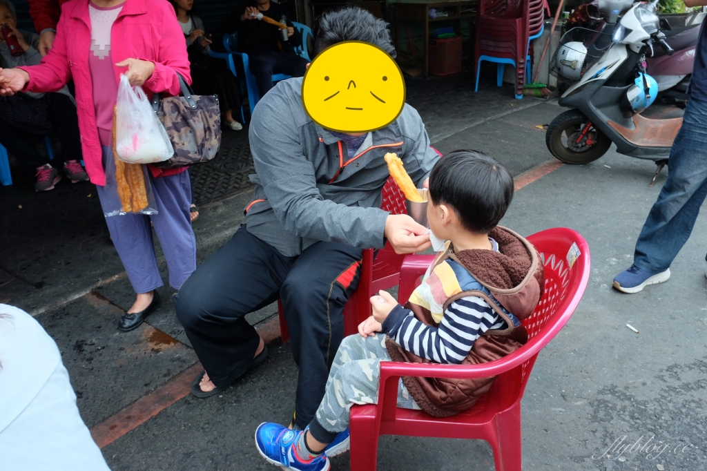 嘉義東區|包氏炭燒杏仁茶.嘉義南門圓環旁80年老攤,早餐杏仁茶加油條的古早味 @飛天璇的口袋 嘉義東區|包氏炭燒杏仁茶.嘉義南門圓環旁80年老攤,早餐杏仁茶加油條的古早味 @飛天璇的口袋