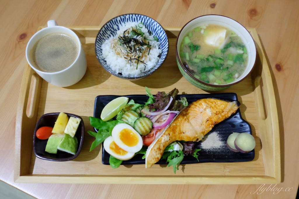 【台中北屯】果樹咖啡:北屯溫馨早午餐店推薦,結合服飾、小物和餐廳複合式經營 @飛天璇的口袋 【台中北屯】果樹咖啡:北屯溫馨早午餐店推薦,結合服飾、小物和餐廳複合式經營 @飛天璇的口袋