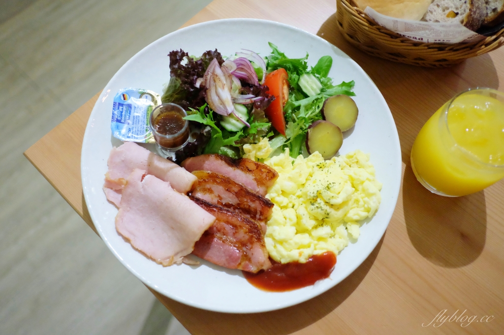 【台中北屯】果樹咖啡：北屯溫馨早午餐店推薦，結合服飾、小物和餐廳複合式經營 @飛天璇的口袋