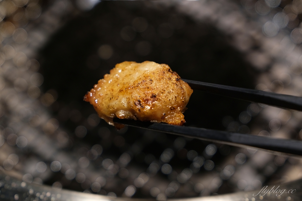 台中西屯｜大股熟成燒肉專門．全台首創清酒投幣機的燒肉店，專人桌邊代烤的奢華享受 @飛天璇的口袋