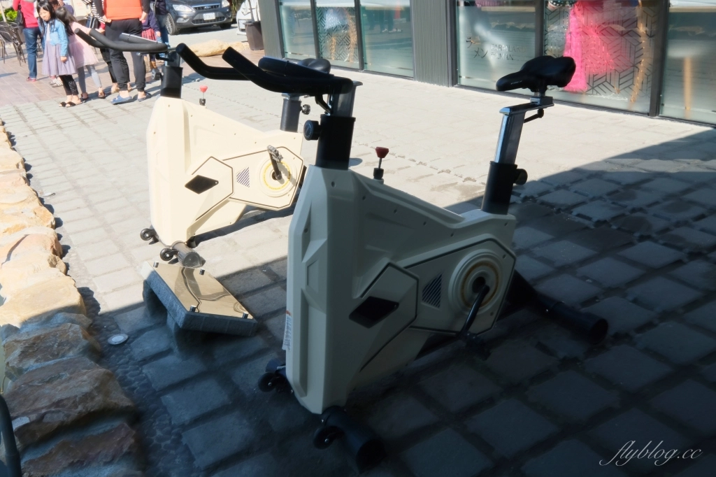 田中央豚將拉麵｜位於彰化田中的鳥居拉麵，浪漫的落羽松水池造景 @飛天璇的口袋