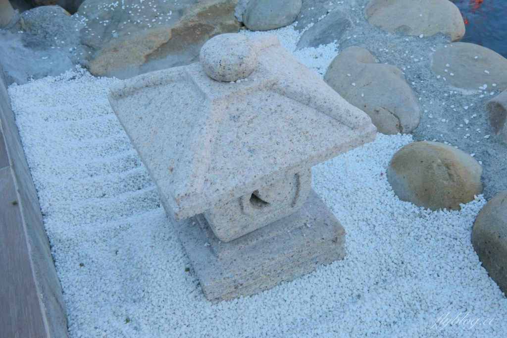 田中央豚將拉麵｜位於彰化田中的鳥居拉麵，浪漫的落羽松水池造景 @飛天璇的口袋