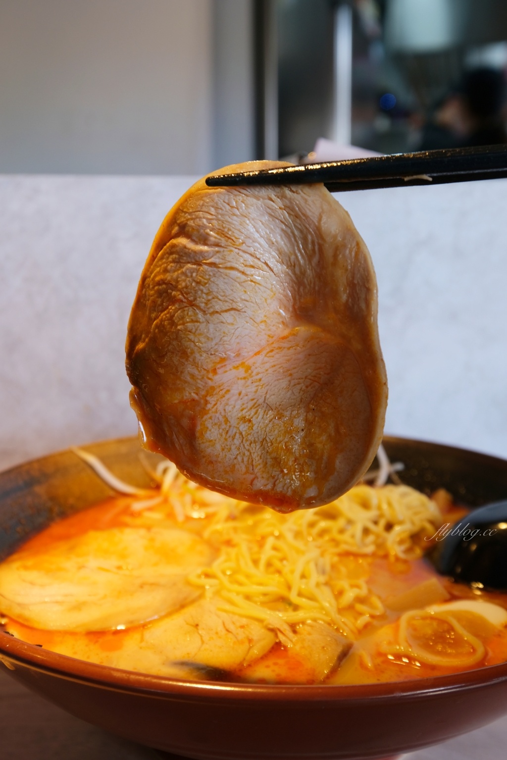 田中央豚將拉麵｜位於彰化田中的鳥居拉麵，浪漫的落羽松水池造景 @飛天璇的口袋