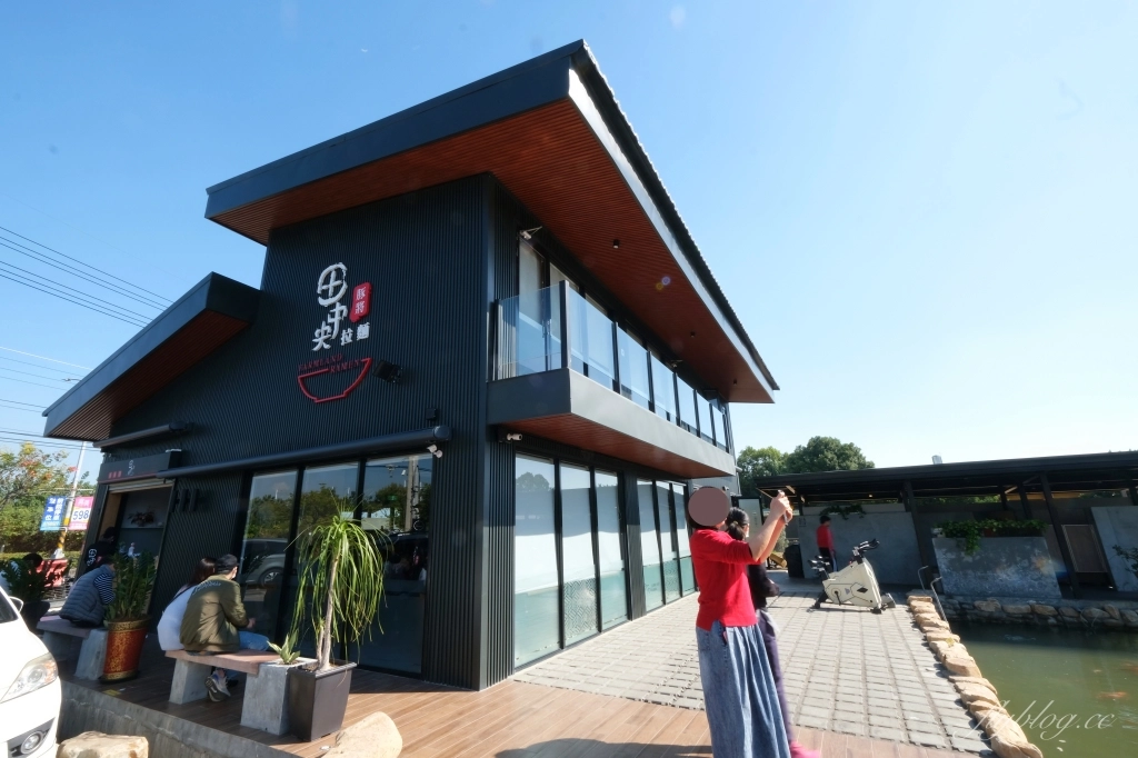 田中央豚將拉麵|位於彰化田中的鳥居拉麵,浪漫的落羽松水池造景 @飛天璇的口袋 田中央豚將拉麵|位於彰化田中的鳥居拉麵,浪漫的落羽松水池造景 @飛天璇的口袋