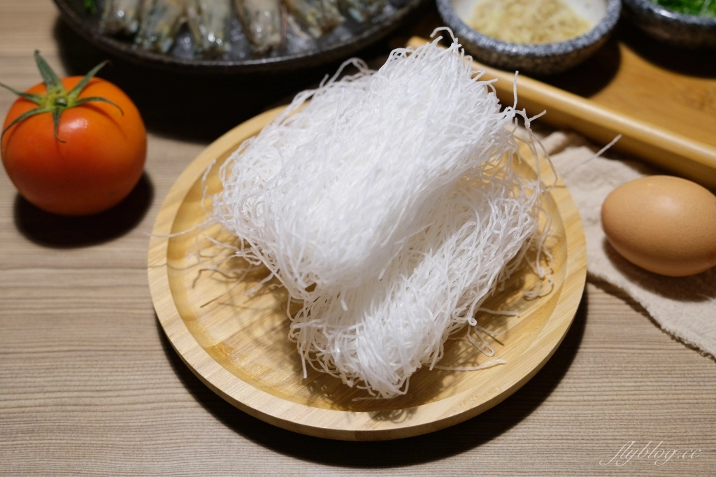 【食譜分享】龍口食品：70年老字號龍口粉絲，從小到大的好朋友，春雨坊X總舖師新上市 @飛天璇的口袋