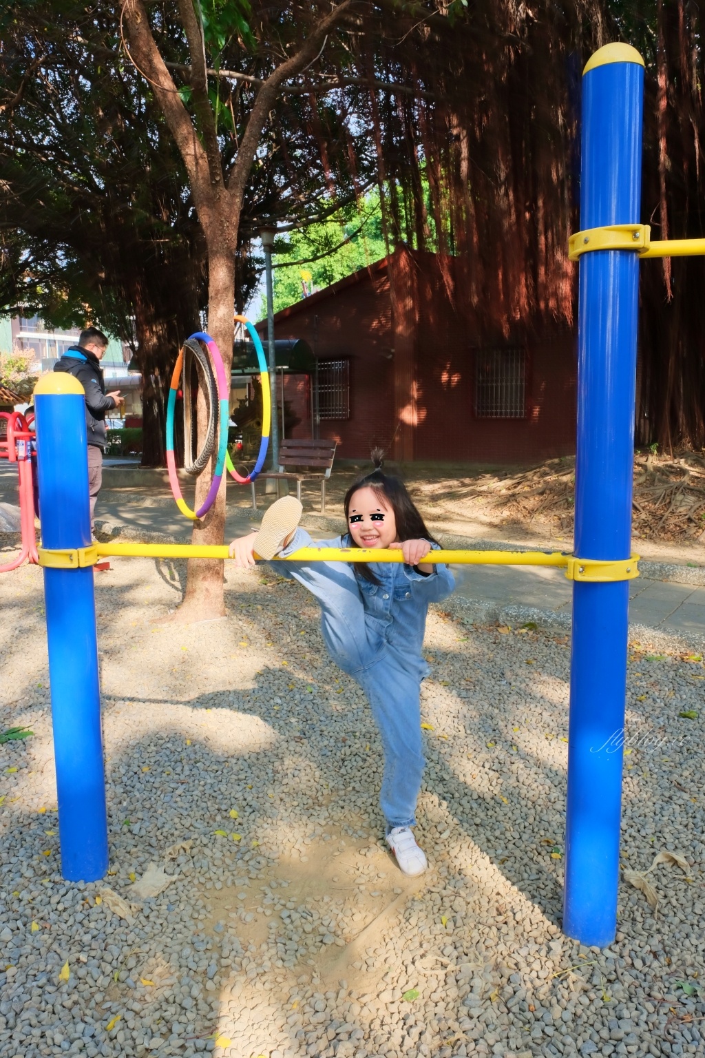 【台中北屯】三甲公園，紅花風鈴木浪漫盛開中，台中IG網美打卡爆紅景點，2021年最新花況 @飛天璇的口袋