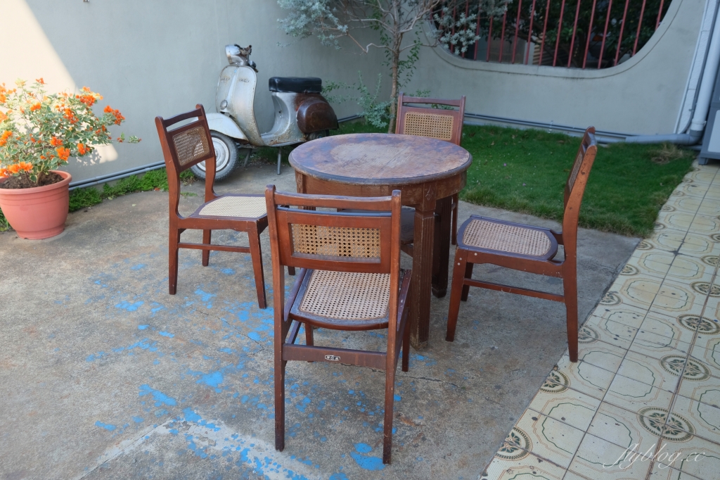 嘉義東區｜起風：嘉義充滿韻味的老宅甜點店，二樓榻榻米區是網美最愛 @飛天璇的口袋