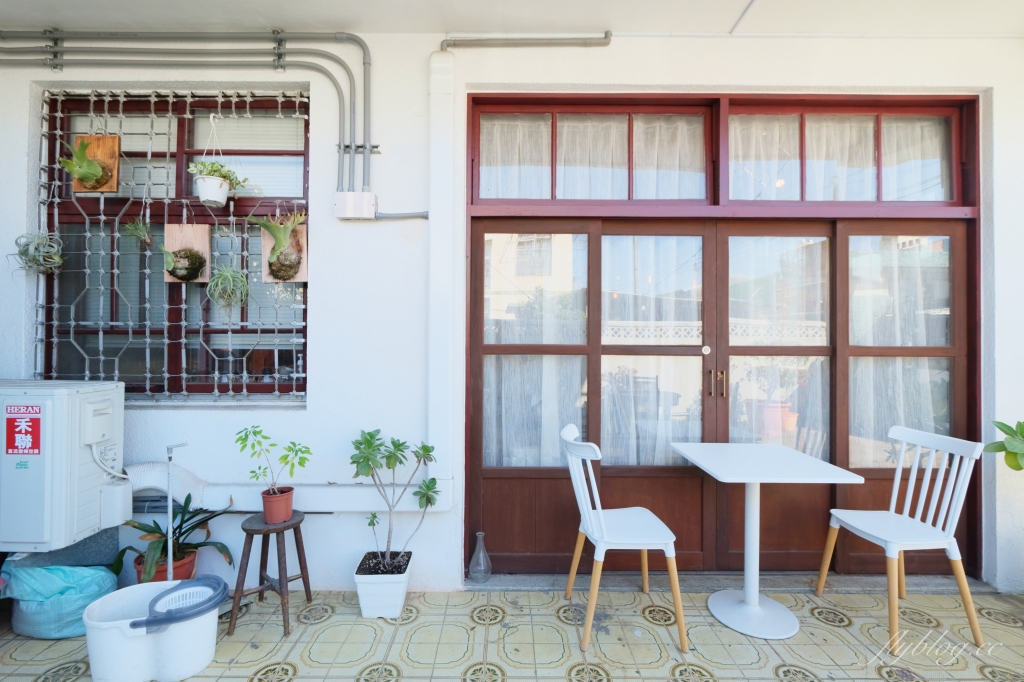 嘉義東區｜起風：嘉義充滿韻味的老宅甜點店，二樓榻榻米區是網美最愛 @飛天璇的口袋