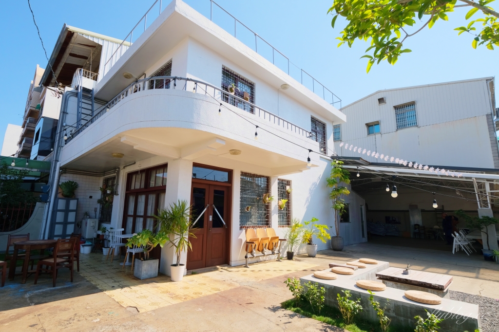 嘉義東區｜起風：嘉義充滿韻味的老宅甜點店，二樓榻榻米區是網美最愛 @飛天璇的口袋