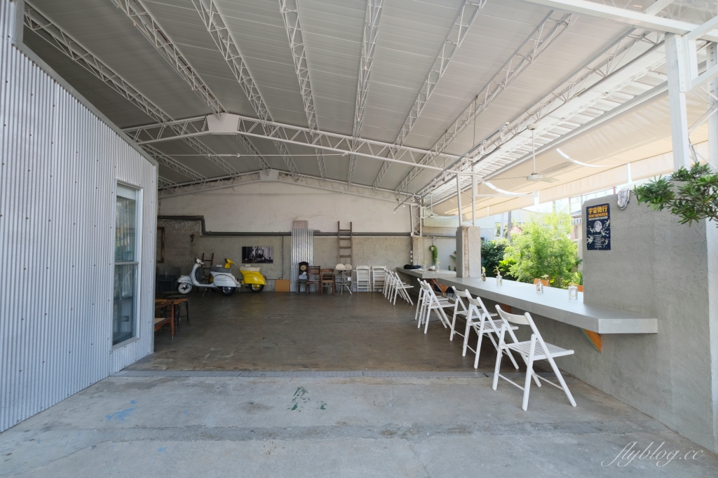 嘉義東區｜起風：嘉義充滿韻味的老宅甜點店，二樓榻榻米區是網美最愛 @飛天璇的口袋