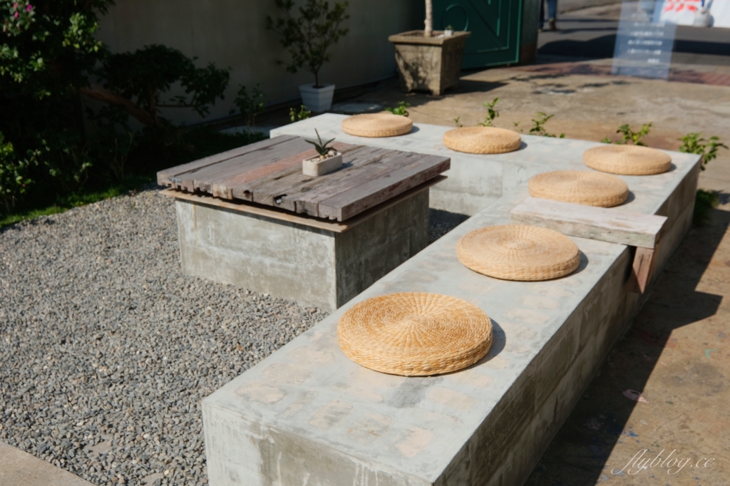 嘉義東區｜起風：嘉義充滿韻味的老宅甜點店，二樓榻榻米區是網美最愛 @飛天璇的口袋