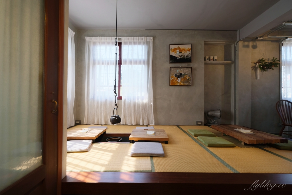 嘉義東區｜起風：嘉義充滿韻味的老宅甜點店，二樓榻榻米區是網美最愛 @飛天璇的口袋