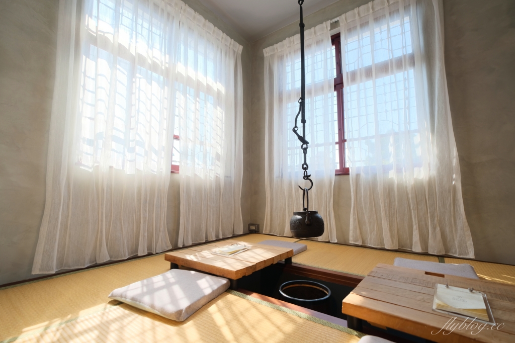 嘉義東區｜起風：嘉義充滿韻味的老宅甜點店，二樓榻榻米區是網美最愛 @飛天璇的口袋