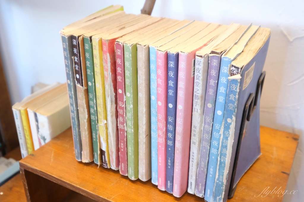 嘉義東區｜咖啡漫步：嘉義純白建築老宅咖啡館，很有溫度的空間和餐點(已歇業) @飛天璇的口袋