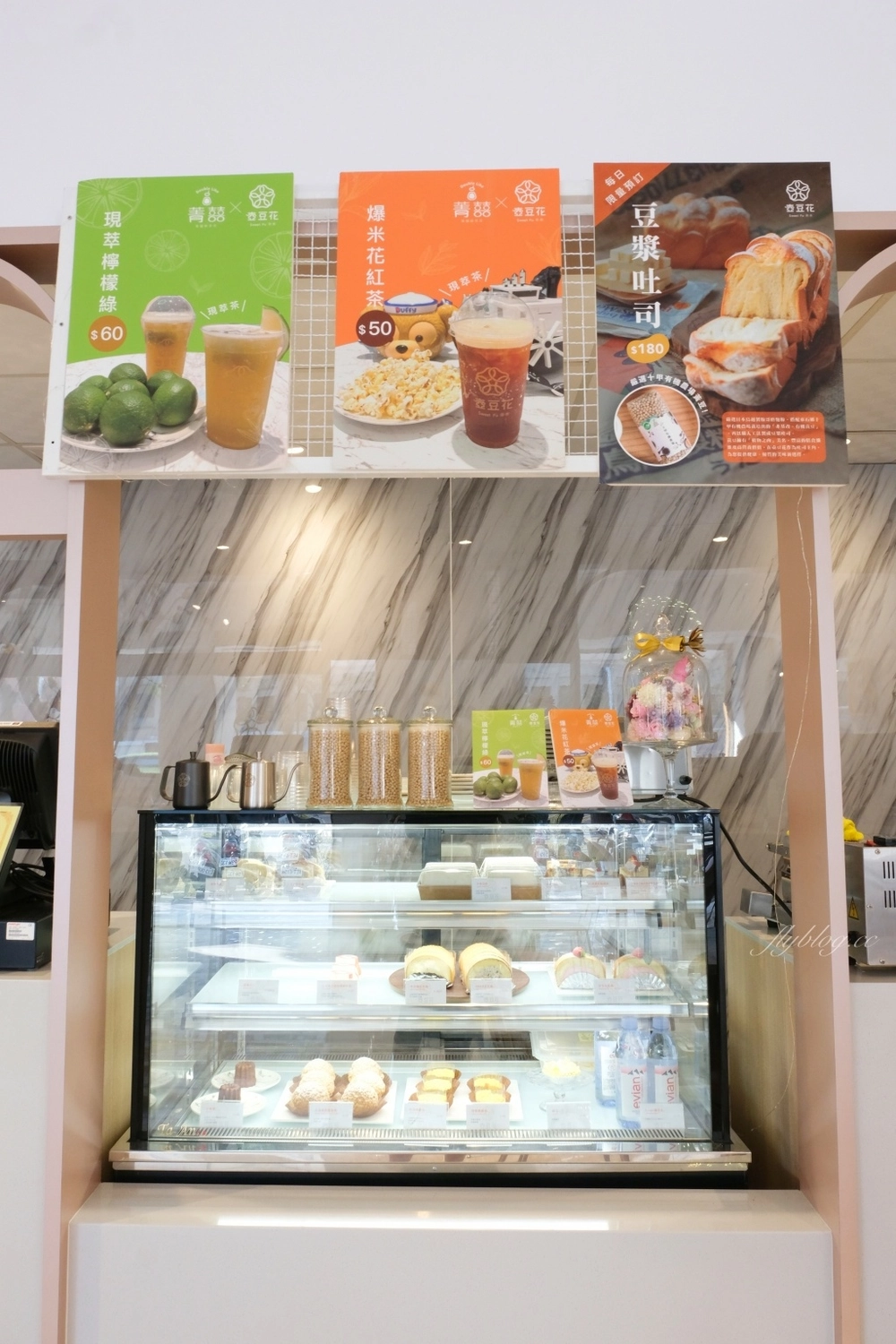 嘉義西區｜壺豆花．像甜點店一樣美的豆花店，IG網美熱門打卡景點 @飛天璇的口袋