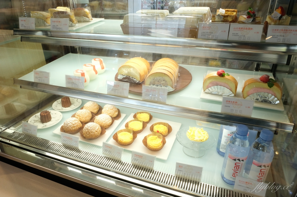 嘉義西區｜壺豆花．像甜點店一樣美的豆花店，IG網美熱門打卡景點 @飛天璇的口袋