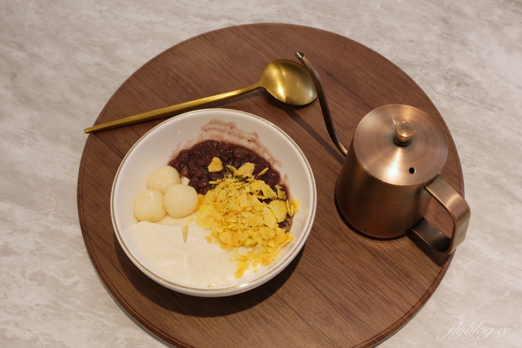 嘉義西區｜壺豆花．像甜點店一樣美的豆花店，IG網美熱門打卡景點 @飛天璇的口袋