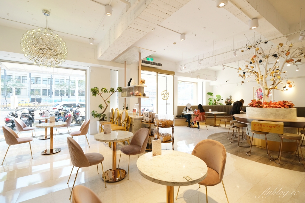 嘉義西區｜壺豆花．像甜點店一樣美的豆花店，IG網美熱門打卡景點 @飛天璇的口袋