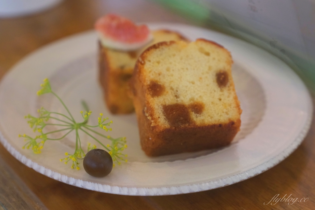 【嘉義西區】霜空咖啡，嘉義空靈系霜空咖啡甜點店，充滿日系復古簡約氛圍 @飛天璇的口袋