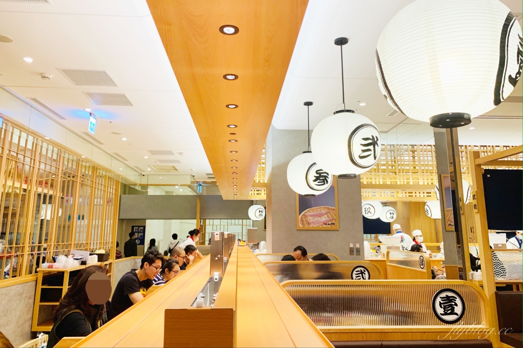【台中西屯】合點壽司 台中店，來自日本六大迴轉壽司品牌，合點壽司進駐台中大遠百 @飛天璇的口袋