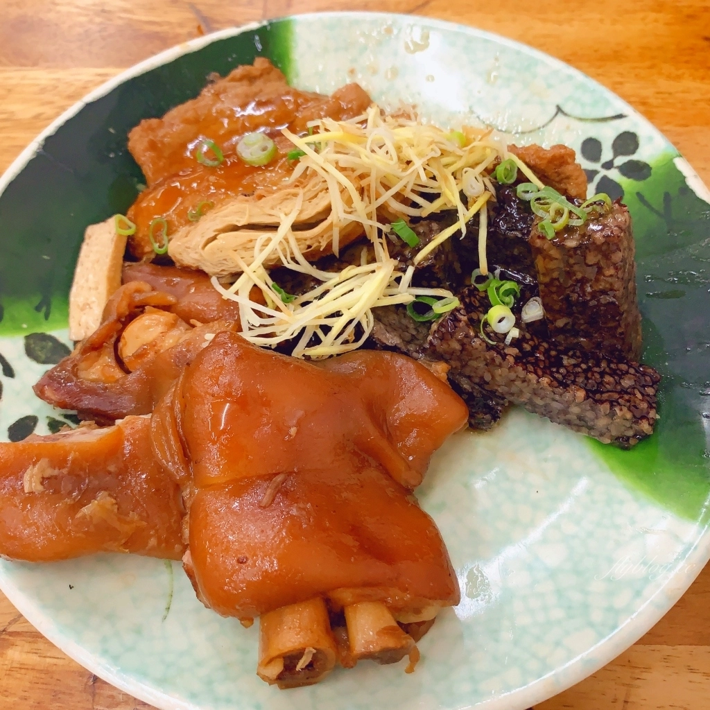 台中北屯｜老向的店．北平路最超人氣麵食店，必吃清蒸鴨腿麵開門就完售 @飛天璇的口袋