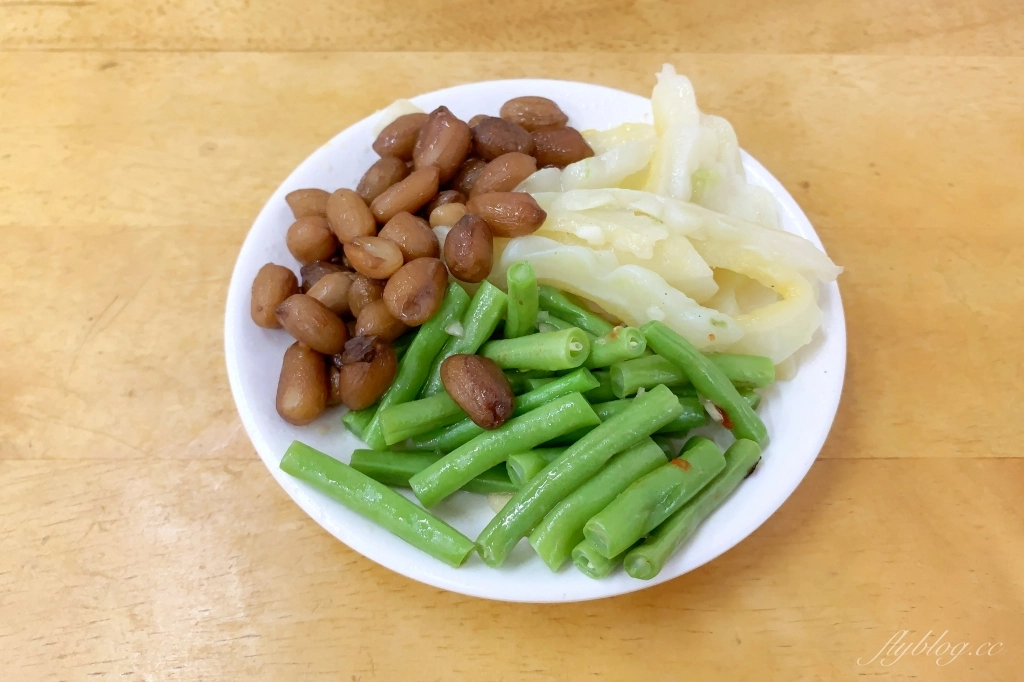 台中北屯｜老向的店．北平路最超人氣麵食店，必吃清蒸鴨腿麵開門就完售 @飛天璇的口袋