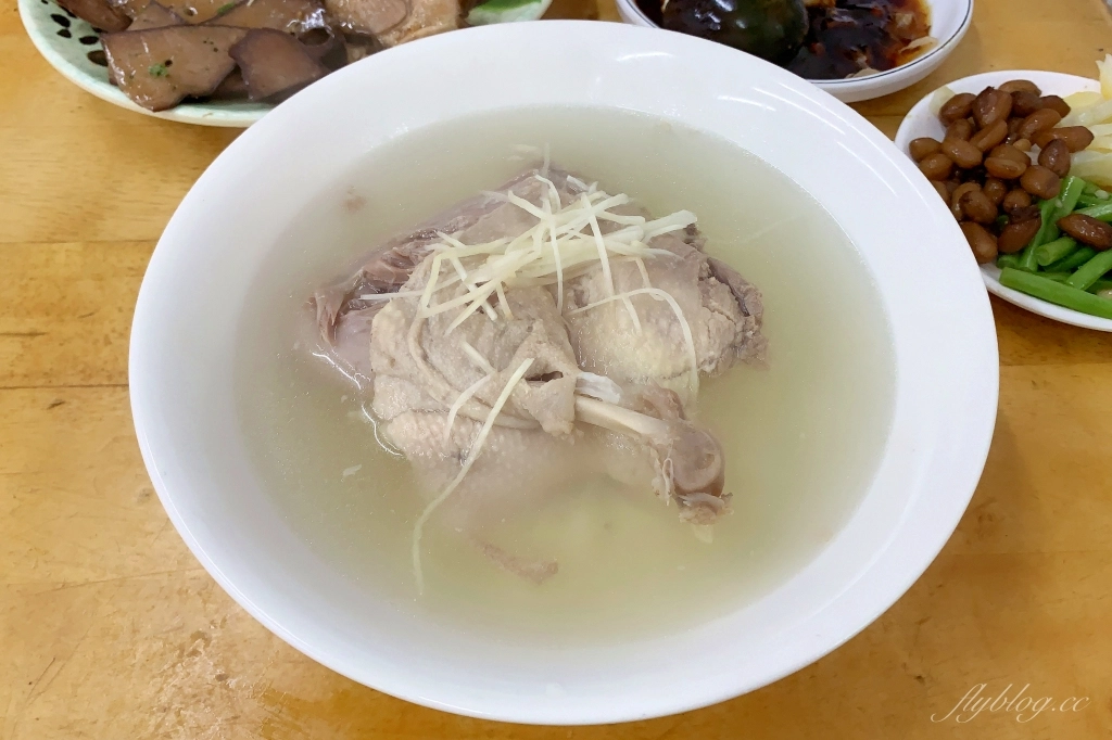 台中北屯｜老向的店．北平路最超人氣麵食店，必吃清蒸鴨腿麵開門就完售 @飛天璇的口袋