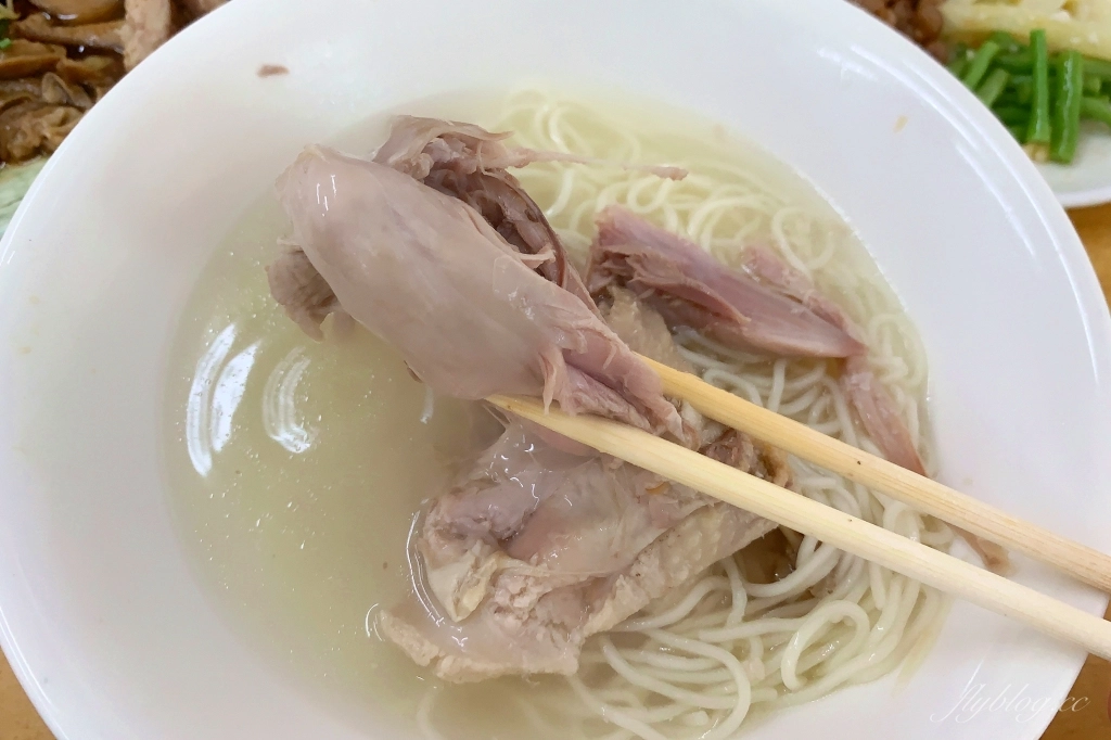 台中北屯｜老向的店．北平路最超人氣麵食店，必吃清蒸鴨腿麵開門就完售 @飛天璇的口袋