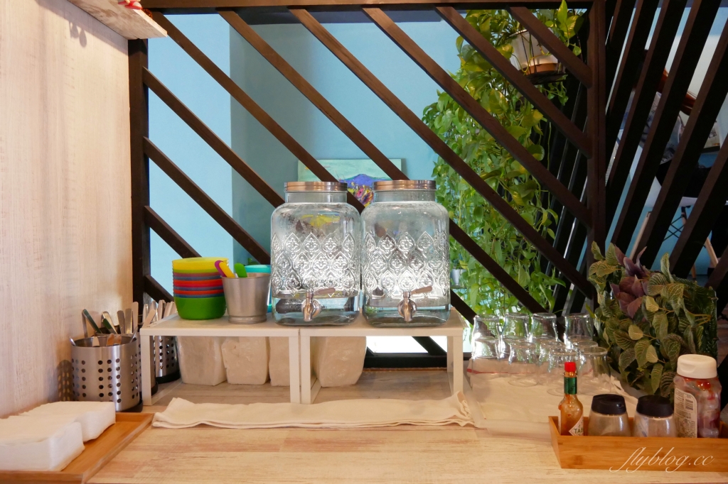 找晨手作輕食料理｜座落於兒童公園旁的早午餐店，座擁窗前大片綠地美景 @飛天璇的口袋