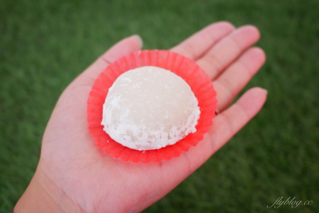 鹿港丁師傅麻糬｜軟Q香滑的手工麻糬，推薦必買奶酥口味，鹿港必買伴手禮 @飛天璇的口袋