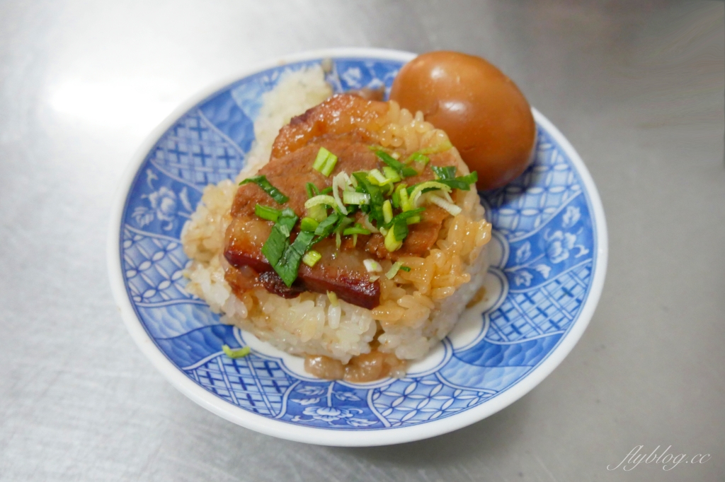 台中清水｜榮米糕，網友推薦清水在地人都吃這間，早起的鳥兒才吃得到 @飛天璇的口袋