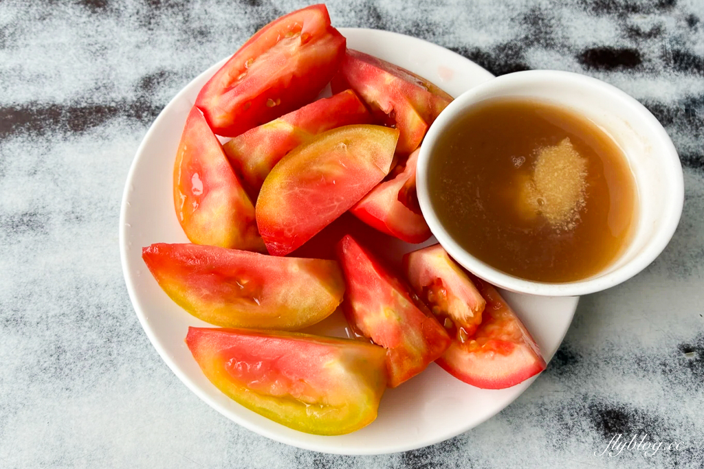 台南中西｜莉莉水果店．超過70年的老字號水果店，冰品水果盤新鮮好吃 @飛天璇的口袋