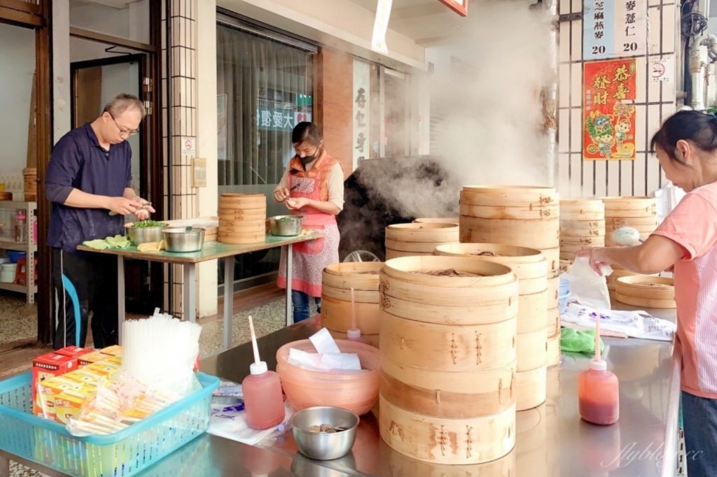 台中北屯｜大順小籠包．老麵發酵的美味小籠包，北平路在地10幾年的老店 @飛天璇的口袋
