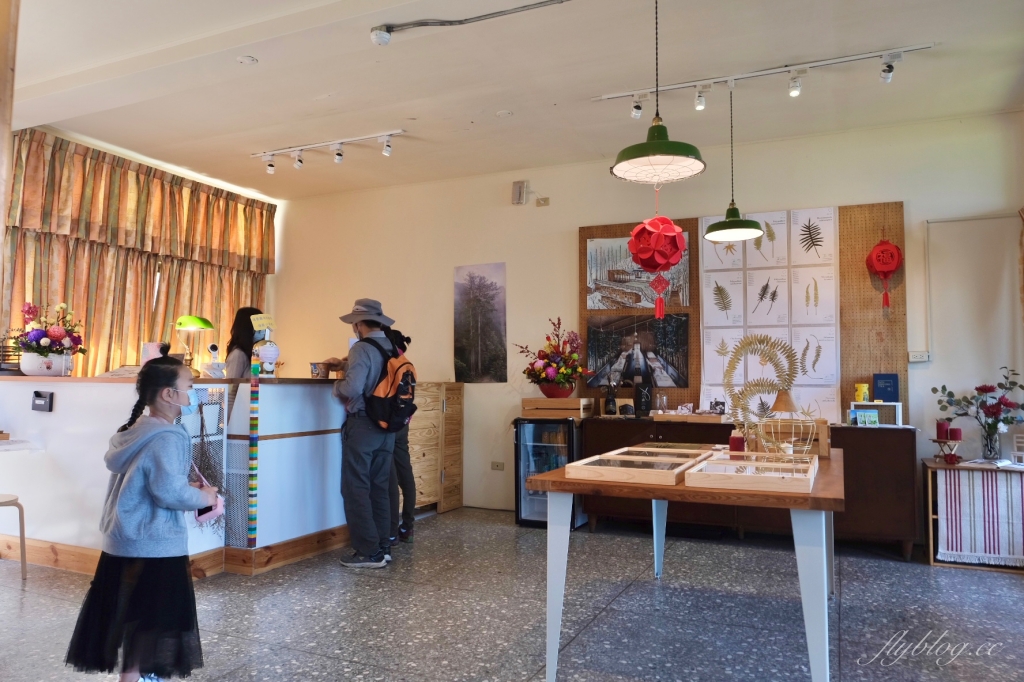 南投鹿谷｜台大茶園 鹿谷鳳凰自然教育園區．南投台大茶園櫻花季，散步浪漫河津櫻木棧步道 @飛天璇的口袋