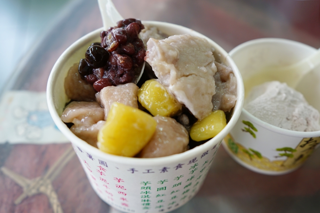 【台中大甲】大甲芋頭城：大甲鎮瀾宮超人氣美食，滿滿好料芋頭控別錯過了 @飛天璇的口袋