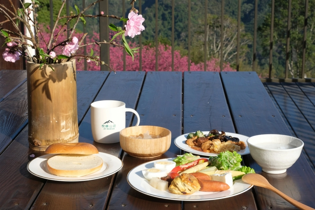 新竹五峰|悅峰山莊,坐擁整片盛開山櫻花美景,新竹五峰豪華包棟民宿 @飛天璇的口袋 新竹五峰|悅峰山莊,坐擁整片盛開山櫻花美景,新竹五峰豪華包棟民宿 @飛天璇的口袋