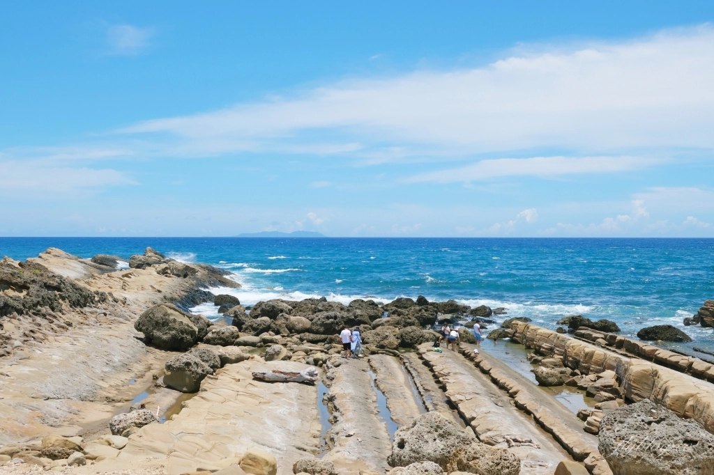 台東景點｜小野柳．充滿自然生態東部沿海地質教室，天氣好的時候還可以眺望綠島 @飛天璇的口袋
