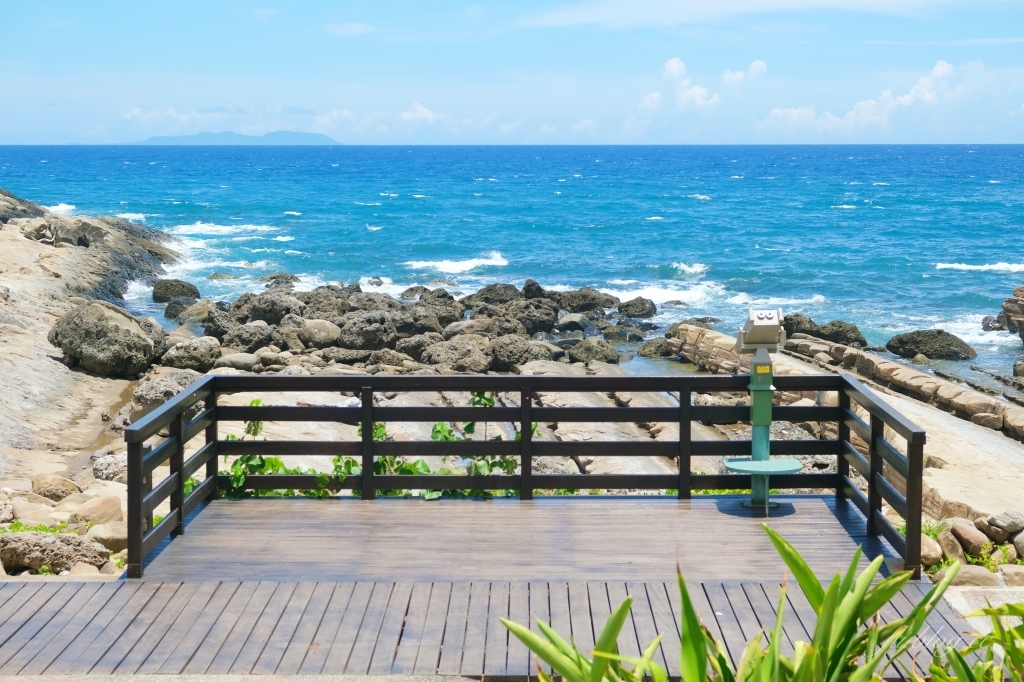 台東景點｜小野柳．充滿自然生態東部沿海地質教室，天氣好的時候還可以眺望綠島 @飛天璇的口袋