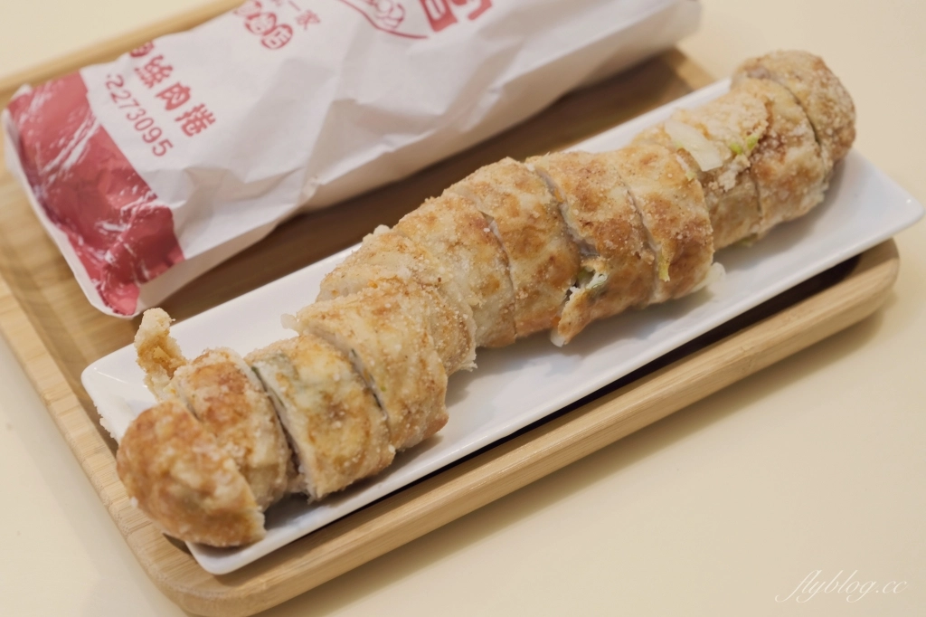 嘉義東區｜阿富網絲肉捲．嘉義東市場古早味肉捲，在地50年超人氣老店 @飛天璇的口袋