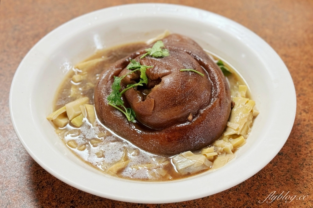 台中南屯|黎明福利餐廳.體驗在地下室用餐的感覺,黎明新村40年眷村家常菜 @飛天璇的口袋 台中南屯|黎明福利餐廳.體驗在地下室用餐的感覺,黎明新村40年眷村家常菜 @飛天璇的口袋