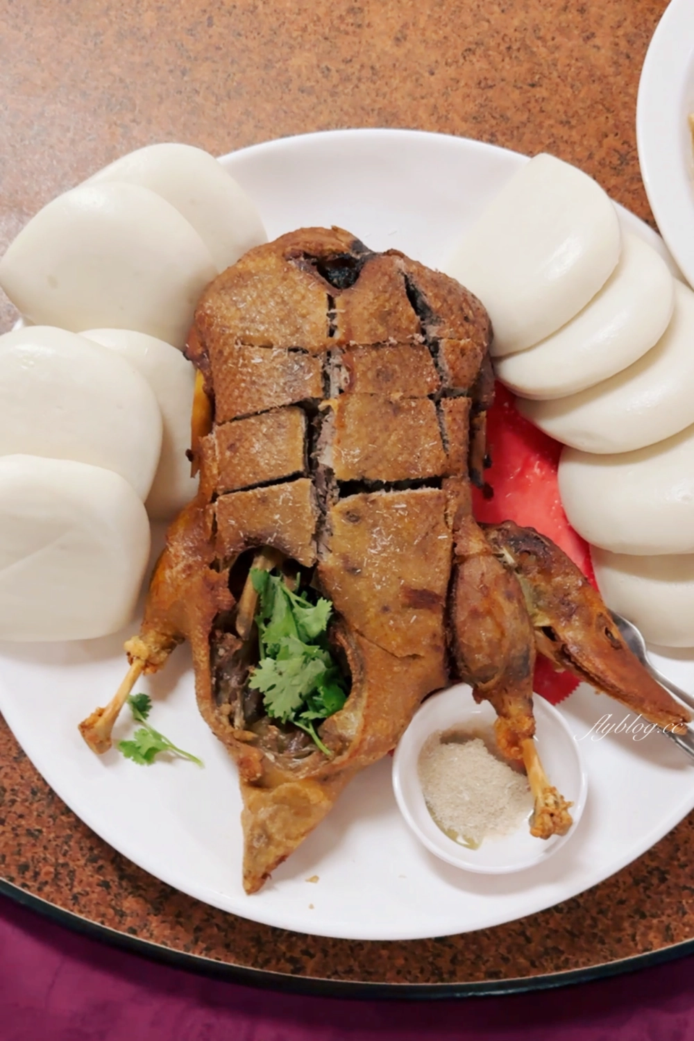 台中南屯|黎明福利餐廳.體驗在地下室用餐的感覺,黎明新村40年眷村家常菜 @飛天璇的口袋 台中南屯|黎明福利餐廳.體驗在地下室用餐的感覺,黎明新村40年眷村家常菜 @飛天璇的口袋