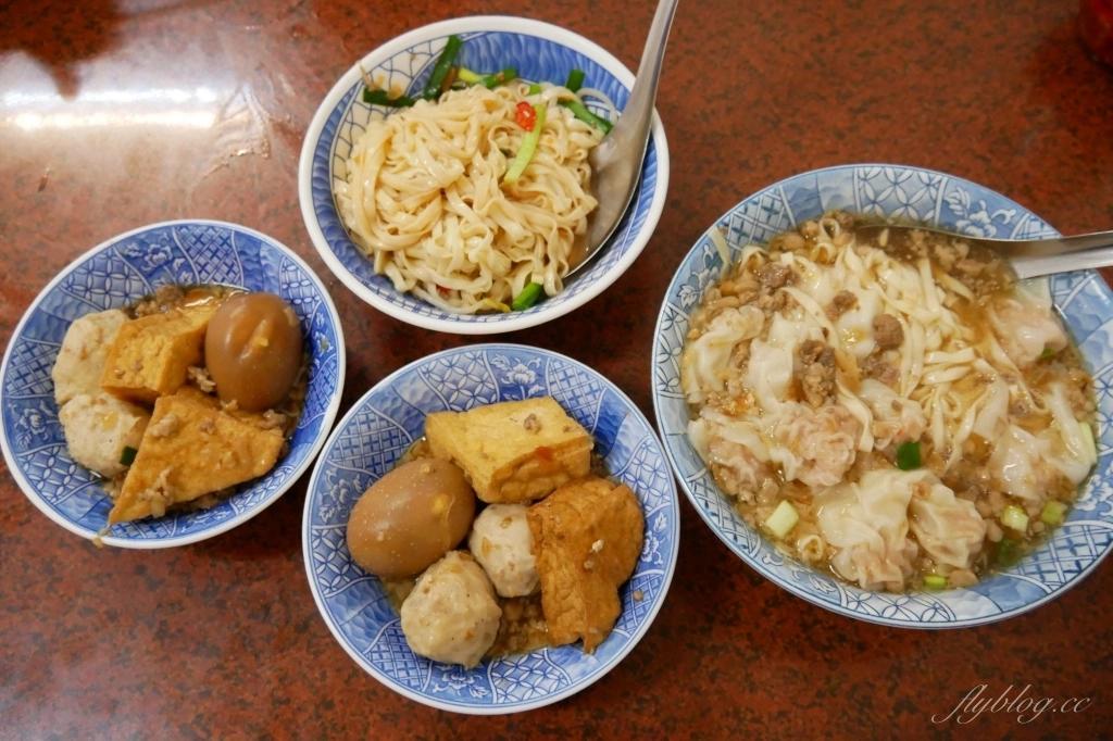 台中南屯|阿有麵店.南屯萬和宮旁近一甲子的麵店,平日中午也是人氣滿滿滿 @飛天璇的口袋 台中南屯|阿有麵店.南屯萬和宮旁近一甲子的麵店,平日中午也是人氣滿滿滿 @飛天璇的口袋