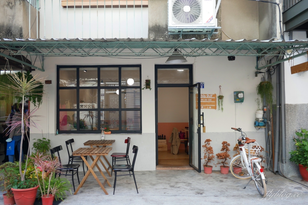 這傢伙 This Guy｜台中超人氣肉桂捲專賣店，田樂二店隔壁的老宅早午餐 @飛天璇的口袋