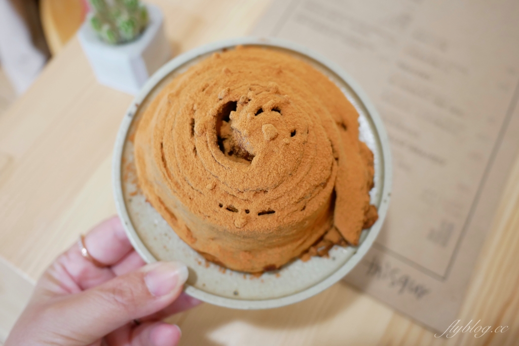 這傢伙 This Guy｜台中超人氣肉桂捲專賣店，田樂二店隔壁的老宅早午餐 @飛天璇的口袋