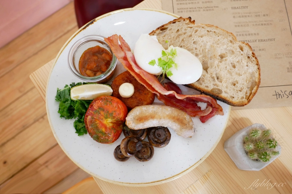 這傢伙 This Guy｜台中超人氣肉桂捲專賣店，田樂二店隔壁的老宅早午餐 @飛天璇的口袋