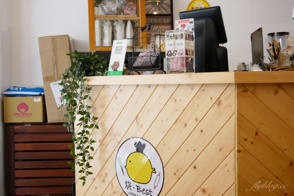 烘best咖啡甜點親子共學｜台中超人氣肉桂捲專賣店，二樓還有手作烘焙教學 @飛天璇的口袋