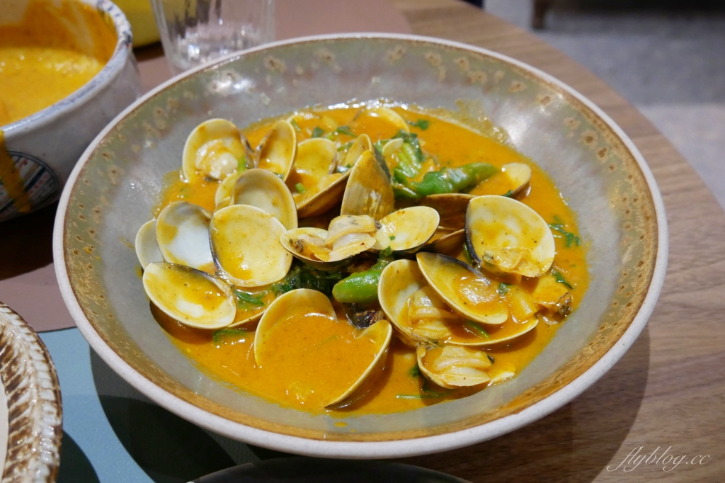 台中西區｜盛食咖哩．嘉義最接地氣的咖哩來台中，印度風味咖哩也可以很文青 @飛天璇的口袋